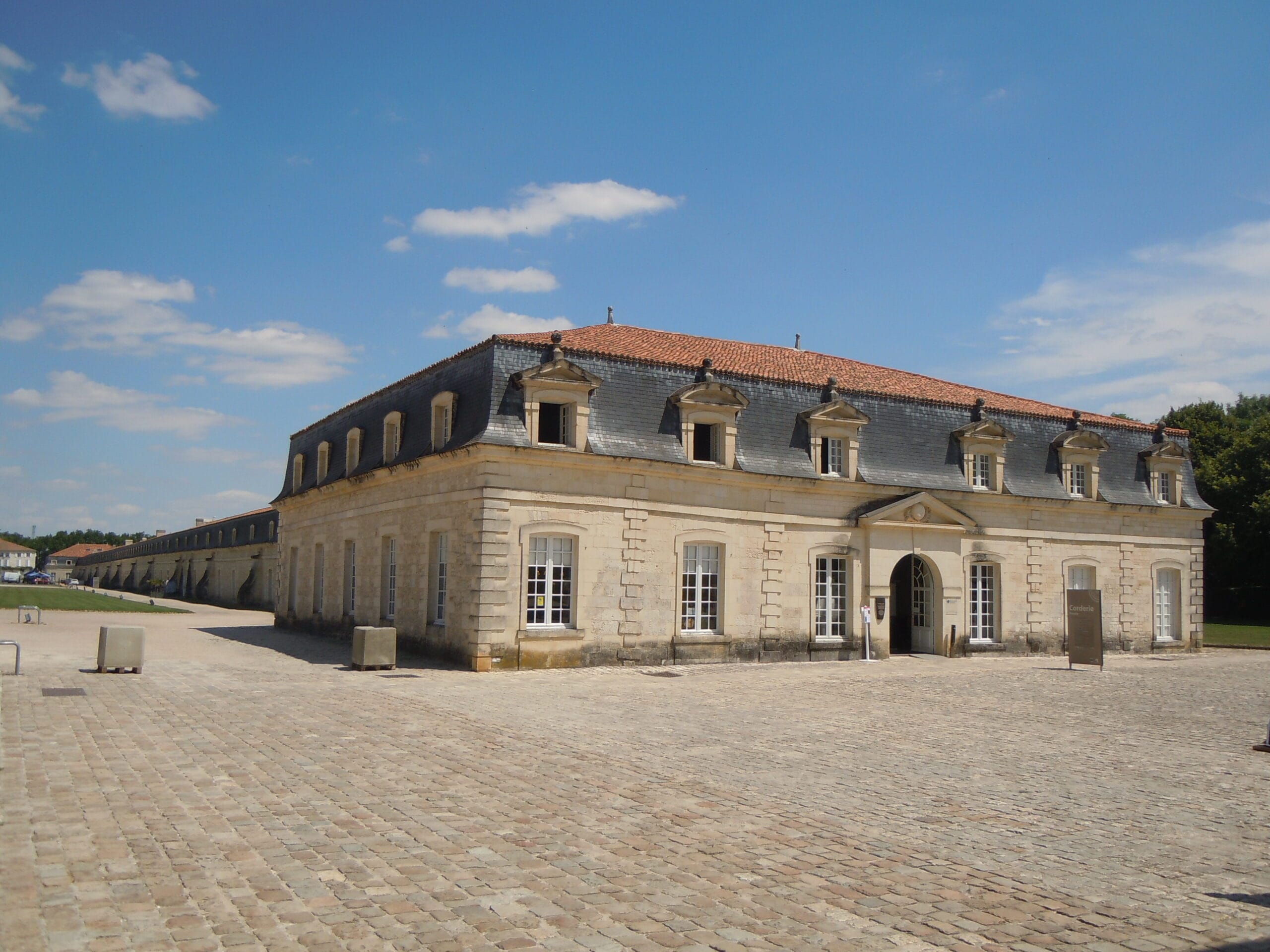 Südfassade der Corderie Royale in Rochefort